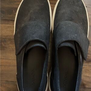 Vince black suede Shoes size 9